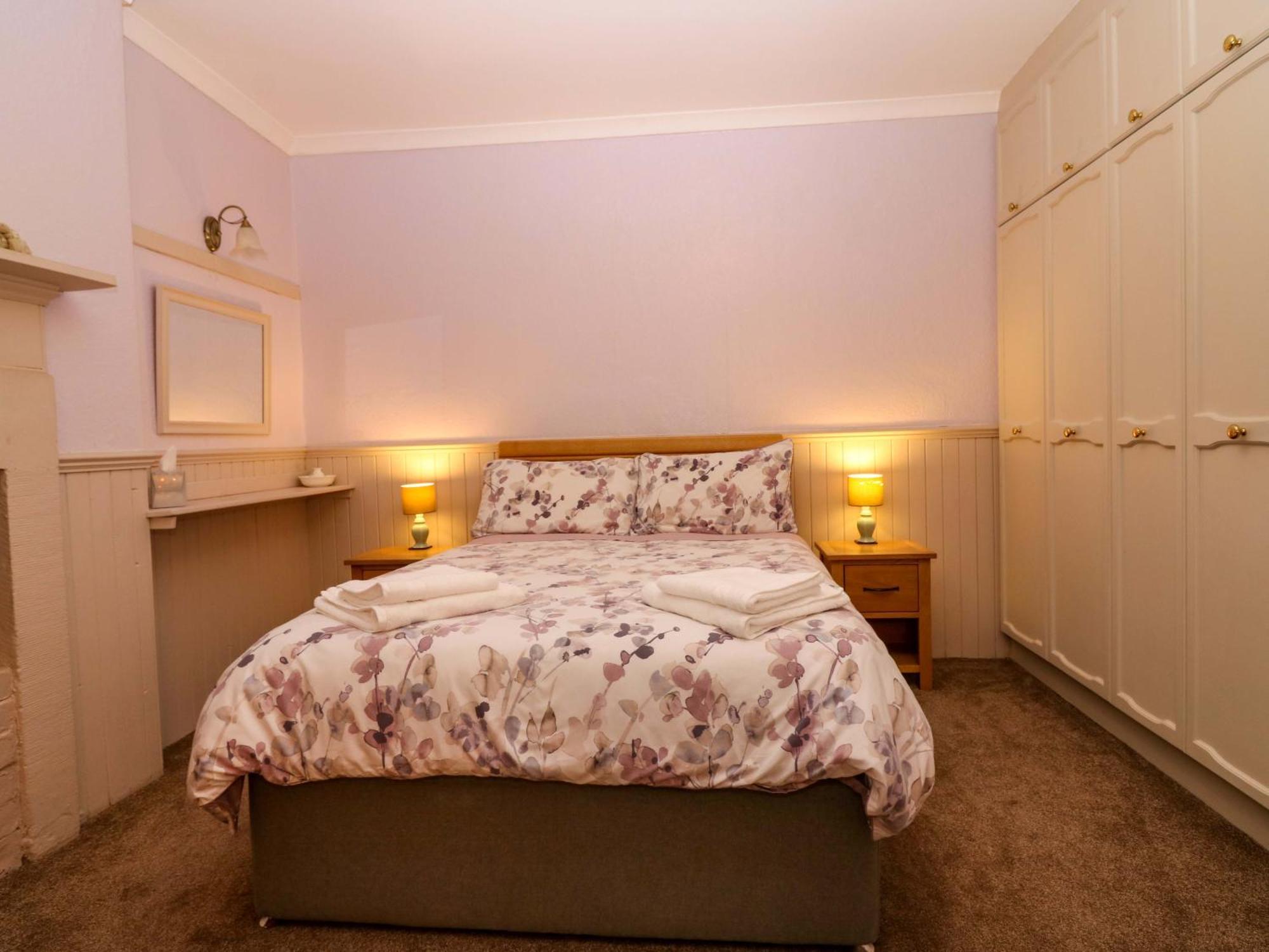 The Bothy Villa Kirriemuir Luaran gambar