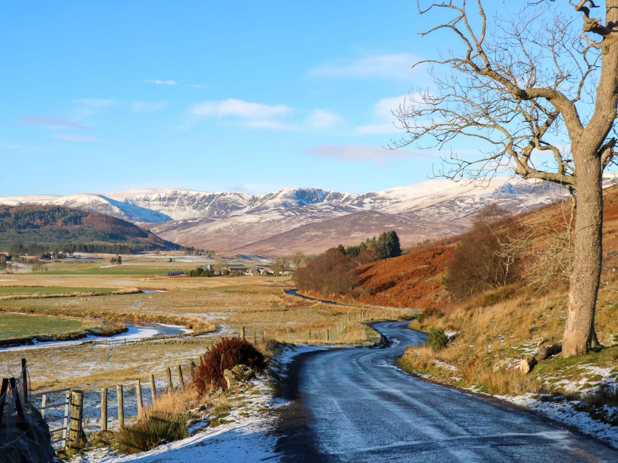 The Bothy Villa Kirriemuir Luaran gambar